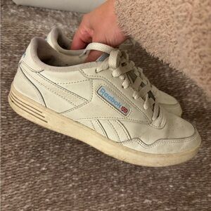 Reebok Sneakers